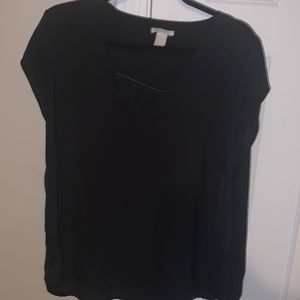 Women’s black top